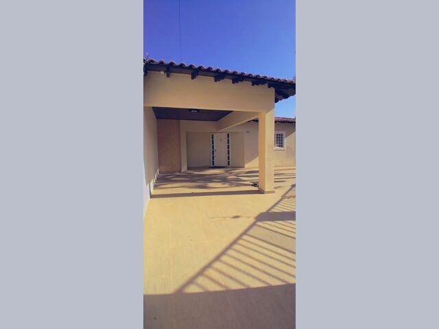 Imagem 8: Linda Casa com Amplo Espaço