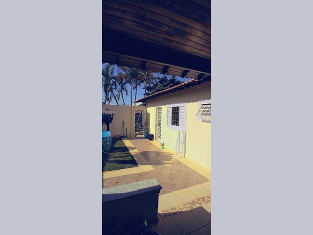 Imagem 10: Linda Casa com Amplo Espaço