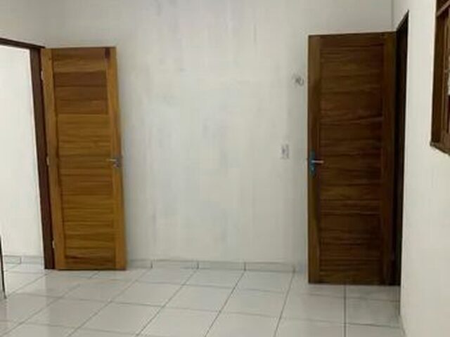 Imagem: Aluga-Se Casa no Igapó Seminova 450