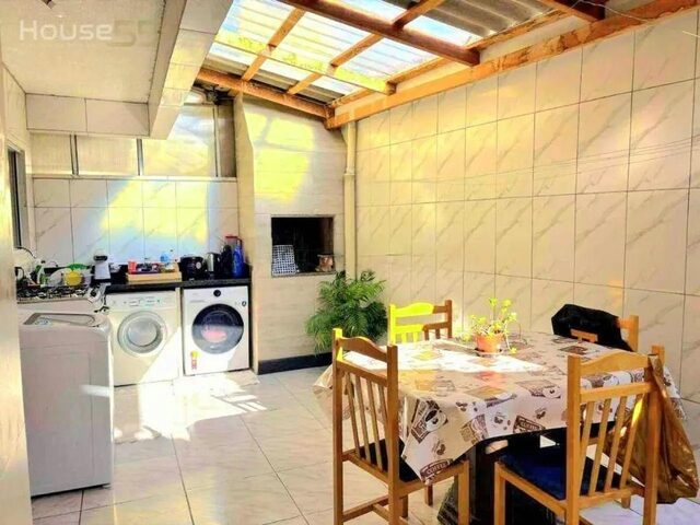 Imagem 3: Sobrado com 3 Dormitórios À Venda, 124 M² por R$ 670.000,00 - Bacacheri - Curitiba/Pr
