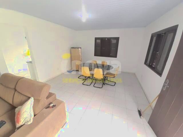Imagem 2: Casa Ampla com 07 Dormitórios no Centro de Tramandaí