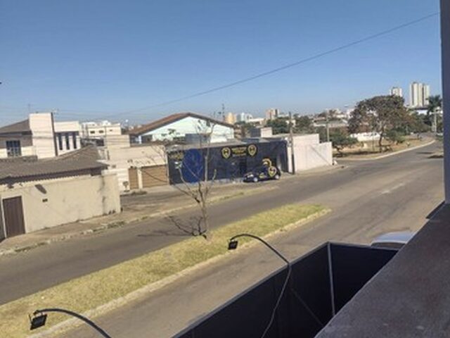 Imagem: Prédio Comercial com Residência no Bairro