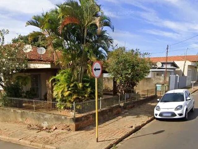 Imagem: Alugo Casa Grande Região Central de Guariba