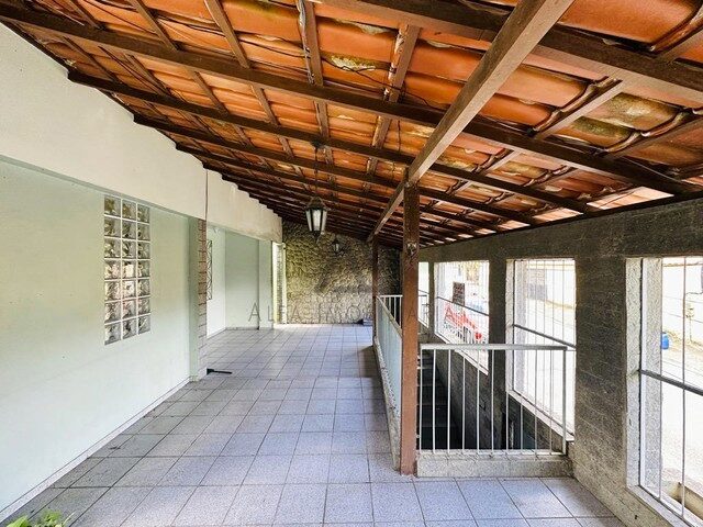 Imagem: Casa de 5 Quartos em Barcelona