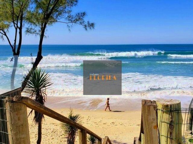 Imagem 8: Casa na Praia do Campeche com 3 Dormitórios - 1 Suíte e Jardim de Inverno