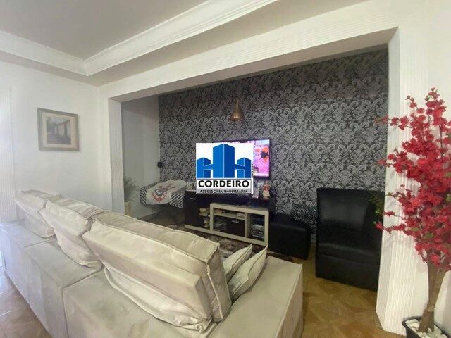 Imagem: Sobrado de 03 Dormitórios À Venda em Santo