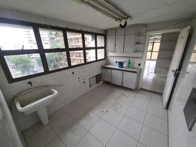 Imagem 14: Apartamento para Locação em Nova Iguaçu, Centro, 4 Dormitórios, 2 Suítes, 3