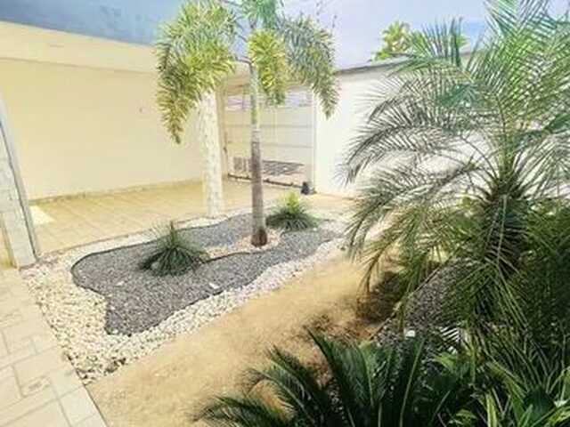 Imagem: A casa possui 2 Dormitórios, 2 Banheiros, 2 Vagas na