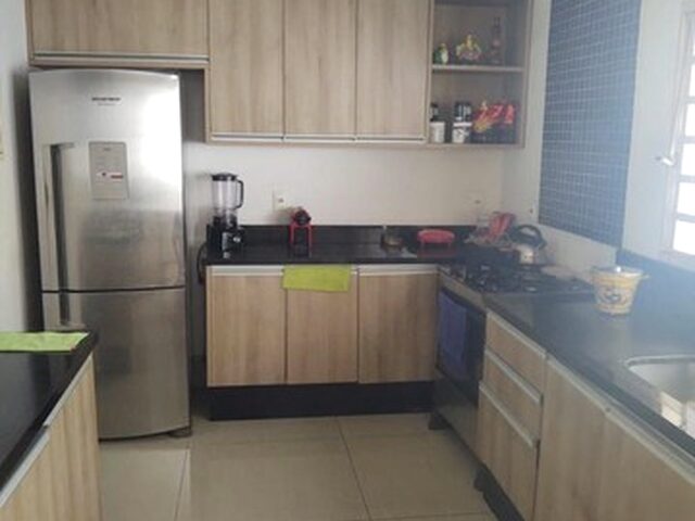 Imagem 1: Casa para Venda em Cuiabá, Coophema, 4 Dormitórios, 1 Suíte, 3 Banheiros, 3 Vagas