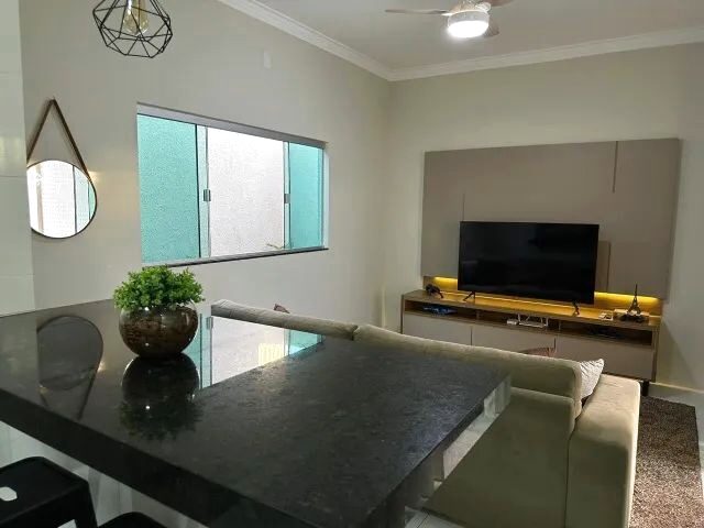 Imagem 4: Vendo Excelente Casa com 3 Quartos, 1 Suíte e 2 Vagas de Garagem Coberta