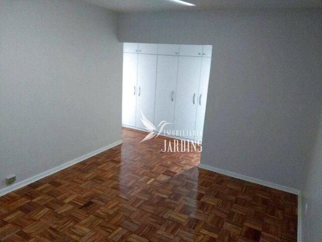 Imagem 4: Sobrado com 3 Dormitórios À Venda, 235 M² por R$ 750.000,00 - Quebec - Londrina/Pr