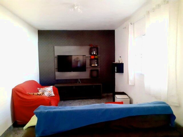 Imagem: Vende-Se Sobrado