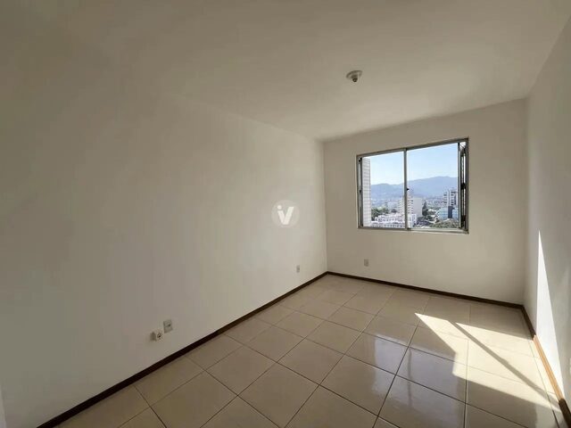 Imagem 2: Apartamento Central 2 Dormitórios com 1 Box de Garagem