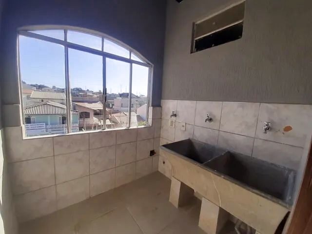 Imagem 14: Apartamento com 3 Quartos para Alugar por R$ 1400.00, 120.00 M2 - Uberaba - Curitiba/Pr