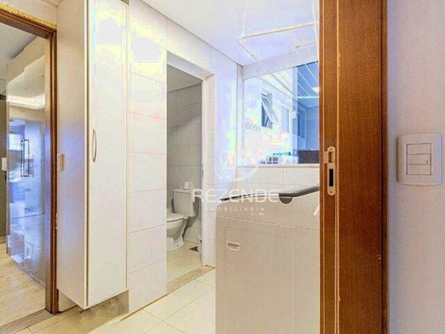 Imagem 9: Apartamento com 3 Dormitórios À Venda, 162 M² por R$ 1.100.000,00 - Plano Diretor Sul