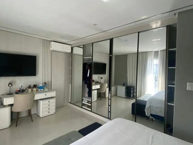 Imagem 14: Montenegro Boulevard Aluguel de Casa com 4 Suítes