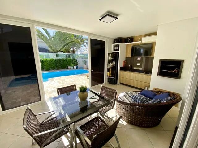 Imagem 6: Casa para Locação em Florianópolis, Ingleses, 3 Dormitórios, 3 Suítes, 5 Banheiros