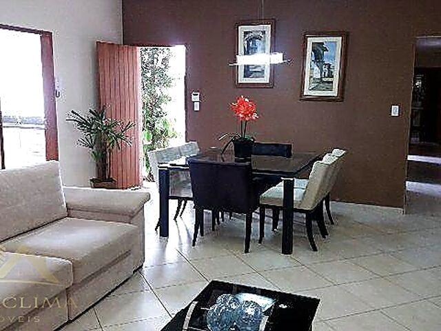 Imagem 3: Ref.: B6263 - Linda Casa Linear com 3 Quartos 1 Suíte e Pisicna no Quintas das Avenidas