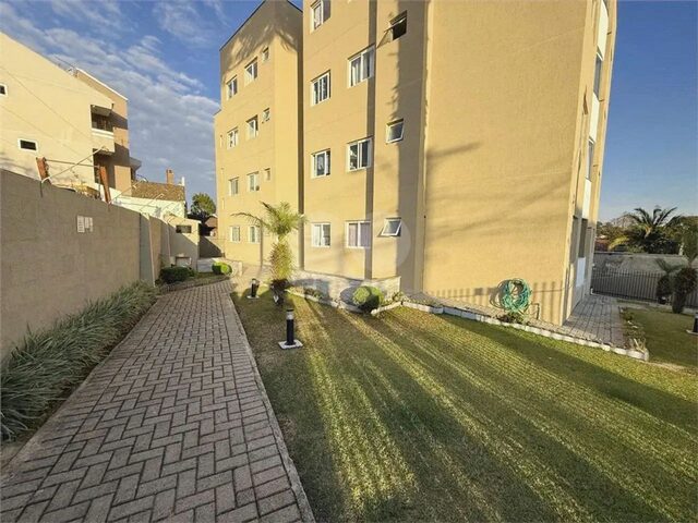 Imagem 10: Imóvel para Venda Possui 54 Metros Quadrados com 2 Quartos em Capão Raso - Curitiba - Pr