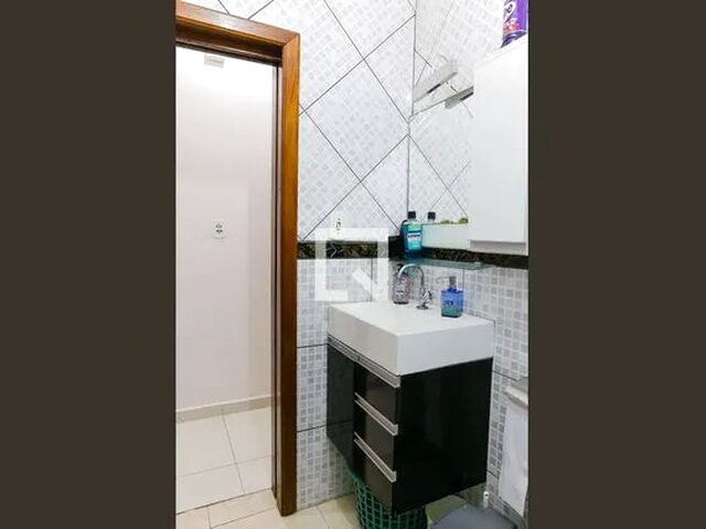 Imagem 12: Casa para Aluguel - Utinga, 3 Quartos, 213 M2