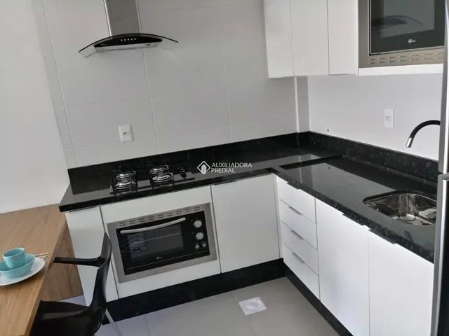 Imagem 5: Studio para Venda Tem 28 Metros Quadrados com 1 Quarto em Pantanal - Florianópolis - Sc