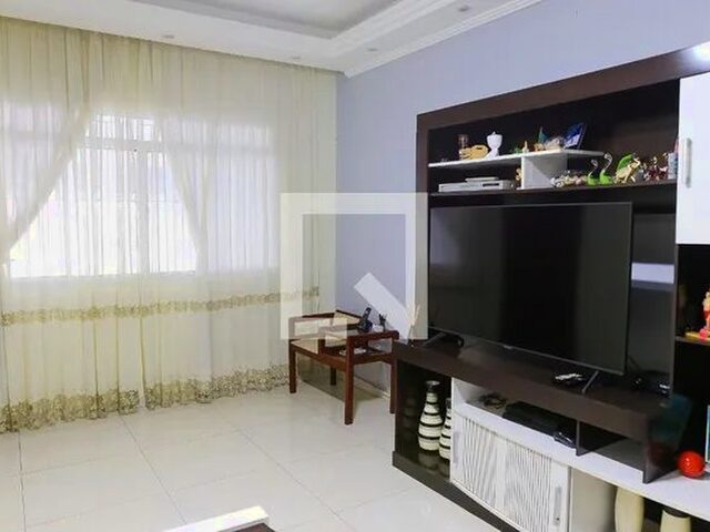 Imagem 5: Casa para Aluguel - Utinga, 3 Quartos, 213 M2
