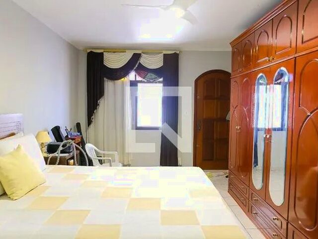 Imagem 16: Casa para Aluguel - Utinga, 3 Quartos, 213 M2
