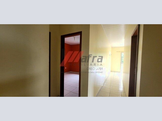 Imagem 9: Casa para Alugar com 4 Quartos(2 Suítes) com Espaço Comercial