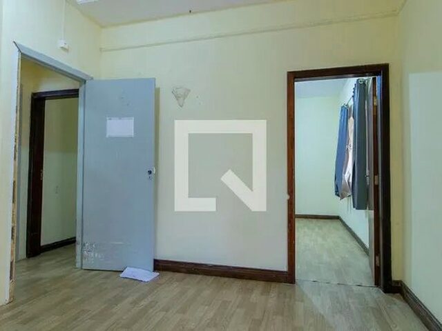 Imagem 4: Casa para Aluguel - Parolin, 7 Quartos, 300 M2