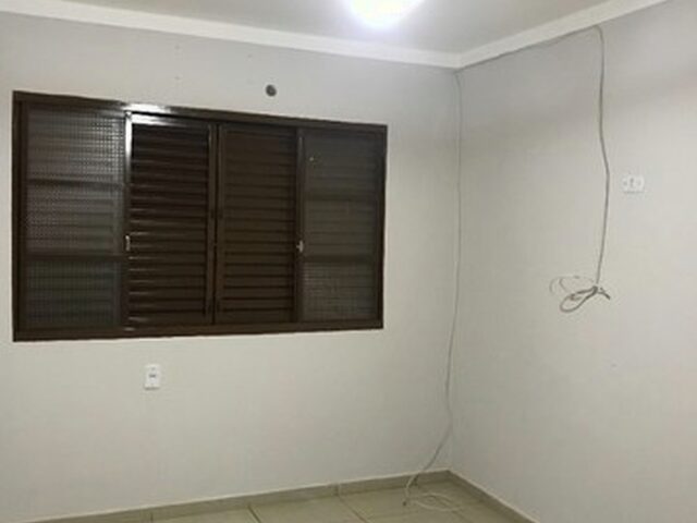Imagem 6: Alugo Casa Bem Localizada e Cômodos Amplos