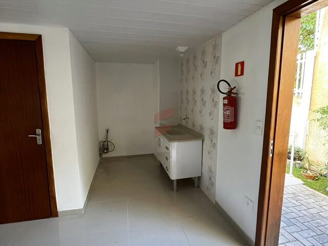 Imagem 9: KITNET com 1 dormitório para alugar no bairro Emiliano Perneta - PINHAIS / PR