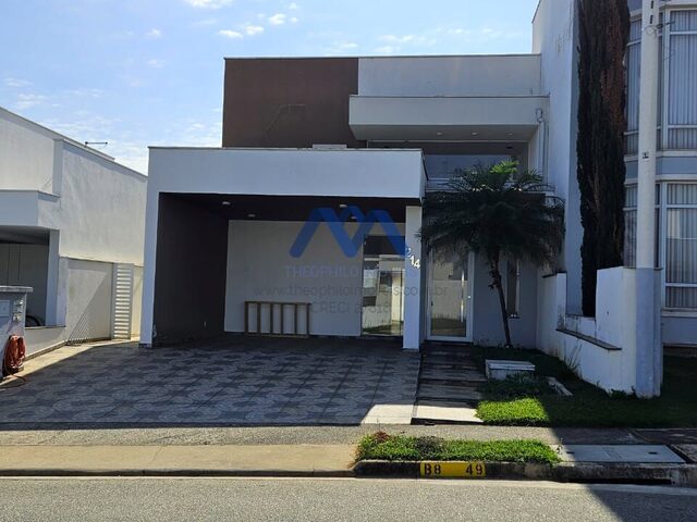Imagem: A casa possui 3 Dormitórios, 3 Suítes, 3 Banheiros, 2