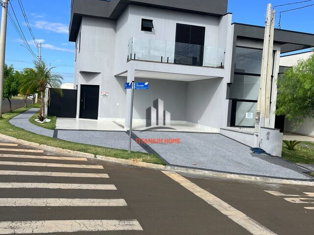 Imagem: A casa em condomínio possui 3 Dormitórios, 3 Suítes, 3