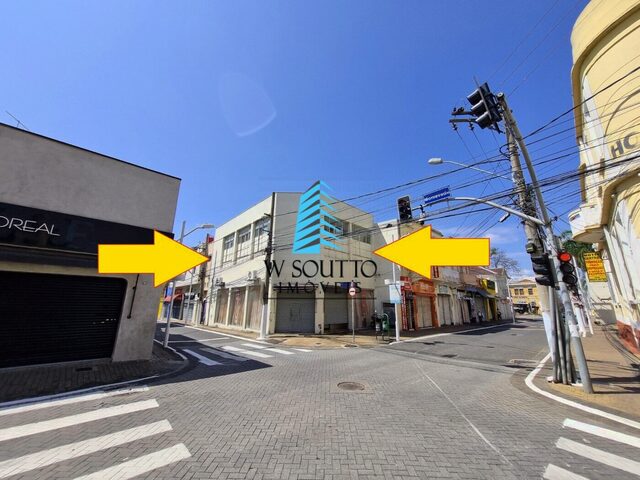 Imagem: A sala comercial possui 1 Dormitório, 2 Banheiros, 140m²