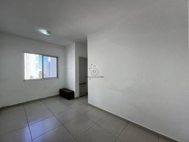 Imagem: O apartamento possui 2 Dormitórios, 1 Banheiro, 1 Vaga na