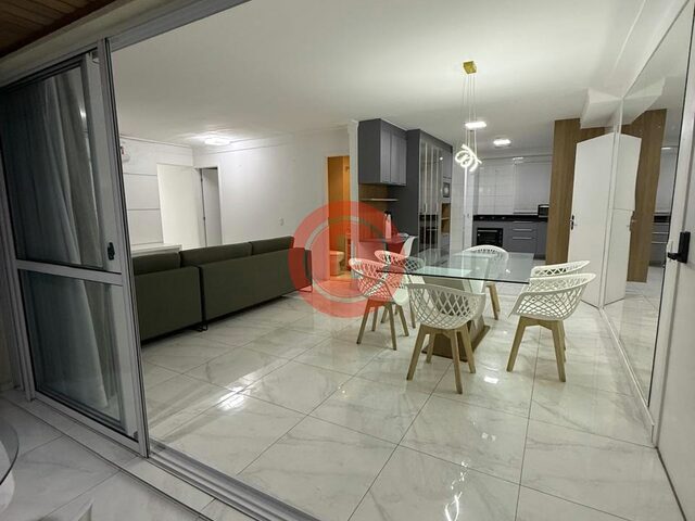 Imagem: O apartamento possui 2 Dormitórios, 2 Suítes, 3