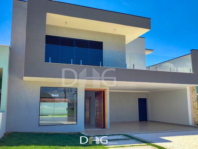 Imagem: A casa em condomínio possui 3 Dormitórios, 3 Suítes, 4