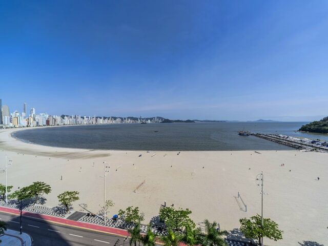 Imagem 14: Apartamento de luxo pronto no Centro de Balneário Camboriú-SC: 4 quartos, 4 suítes, 5