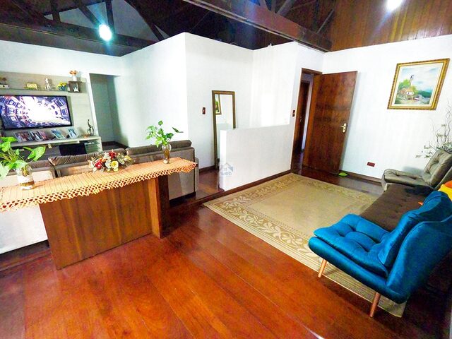 Imagem 11: Casa a Venda no Boqueirão Curitiba, com 03 Quartos Sendo Uma Suíte com Ar Condicionado