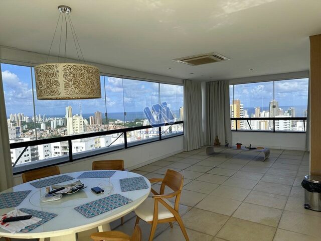 Imagem 9: Apartamento cobertura duplex 4 Suítes sendo 1 suíte com closet 400m2 na Graça