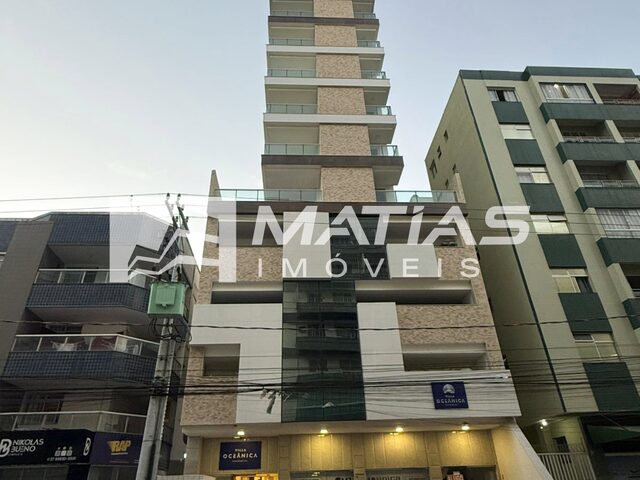 Imagem: O apartamento possui 2 Dormitórios, 1 Suíte, 2 Banheiros,