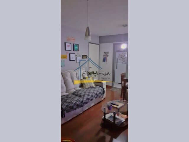Imagem: O apartamento possui 2 Dormitórios, 1 Banheiro, 1 Vaga na