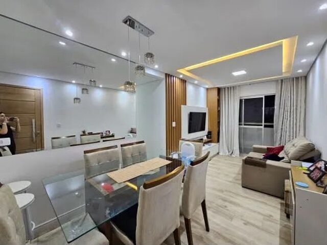 Imagem: O apartamento possui 2 Dormitórios, 1 Vaga na garagem,