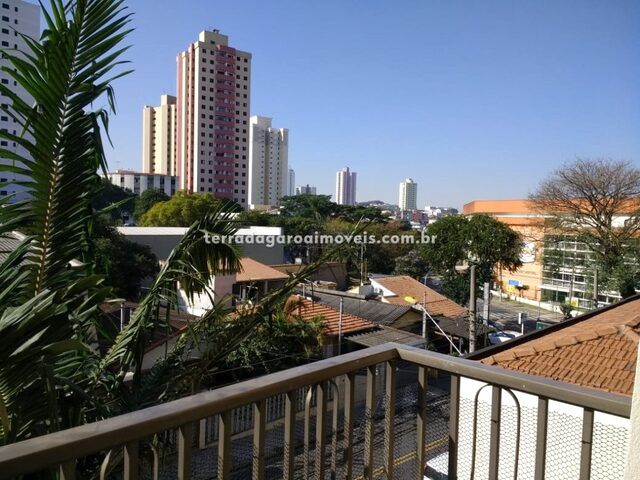 Imagem: O apartamento possui 4 Dormitórios, 1 Suíte, 3 Banheiros,