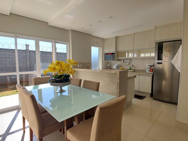 Imagem: Casa a Venda em Condominio Village Paradiso