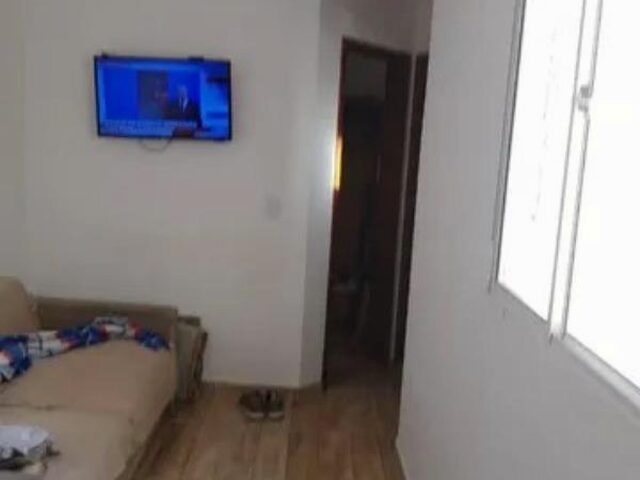 Imagem: O apartamento possui 2 Dormitórios, 1 Banheiro, 1 Vaga na