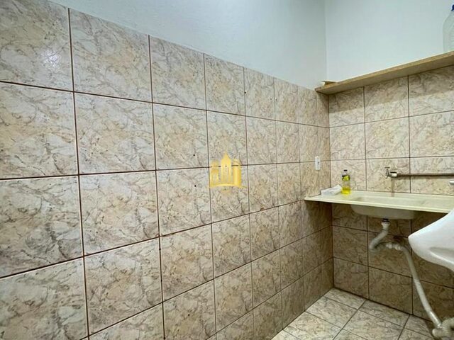 Imagem 10: Complexo Imobiliário Centro Esmeraldas ? 2 Lojas + 2 Apartamentos, 465M² Construídos ? R$ 1.9 Milhão ? Moradia + Renda